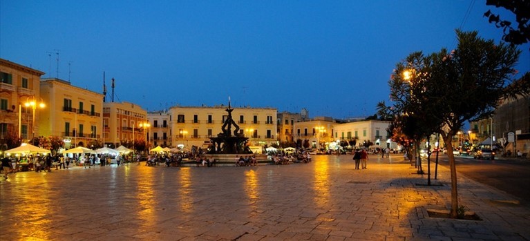 Piazza Vittorio Emanuele Giovinazzo