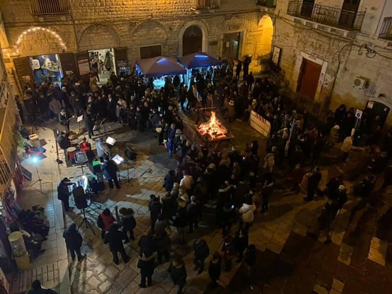 Tutto pronto per i fuochi di Sant’Antonio Abate